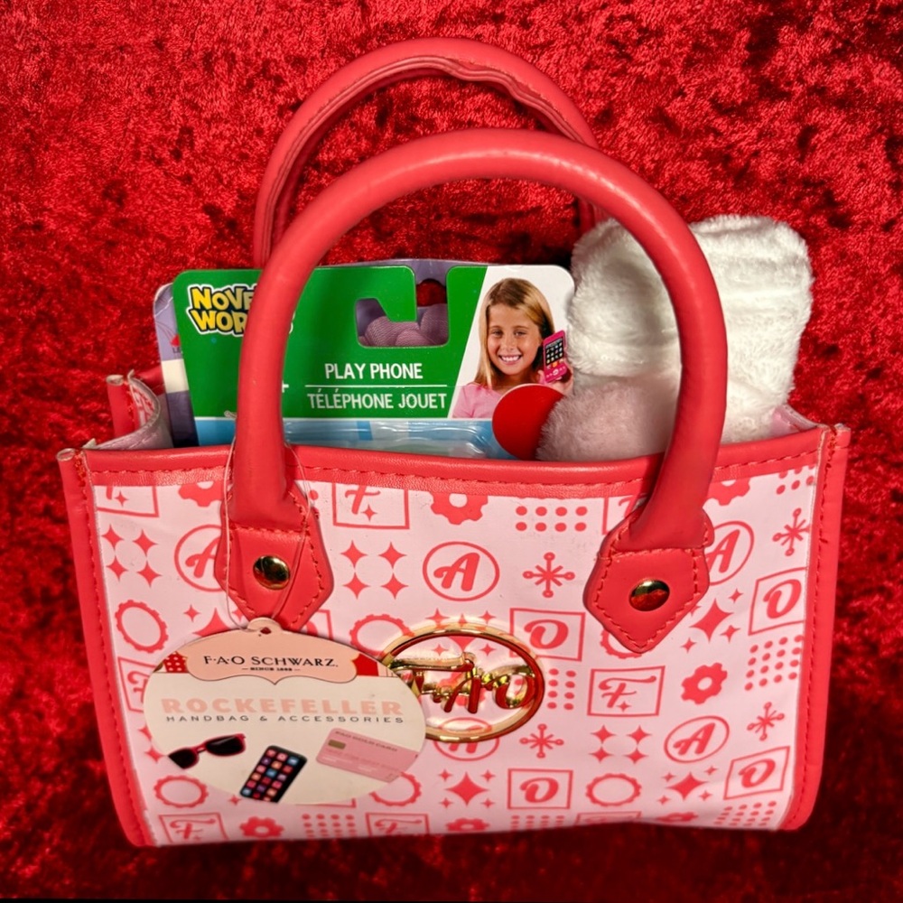 FAO Schwarz Pink Spa Day Bag Purse Toddler Phone Gold Logo Headbands Sunglasses